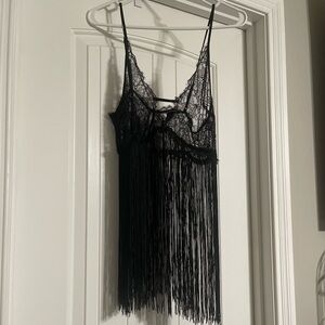 ✨NWOT ✨Victoria's Secret Black Fringe Lace Chemise